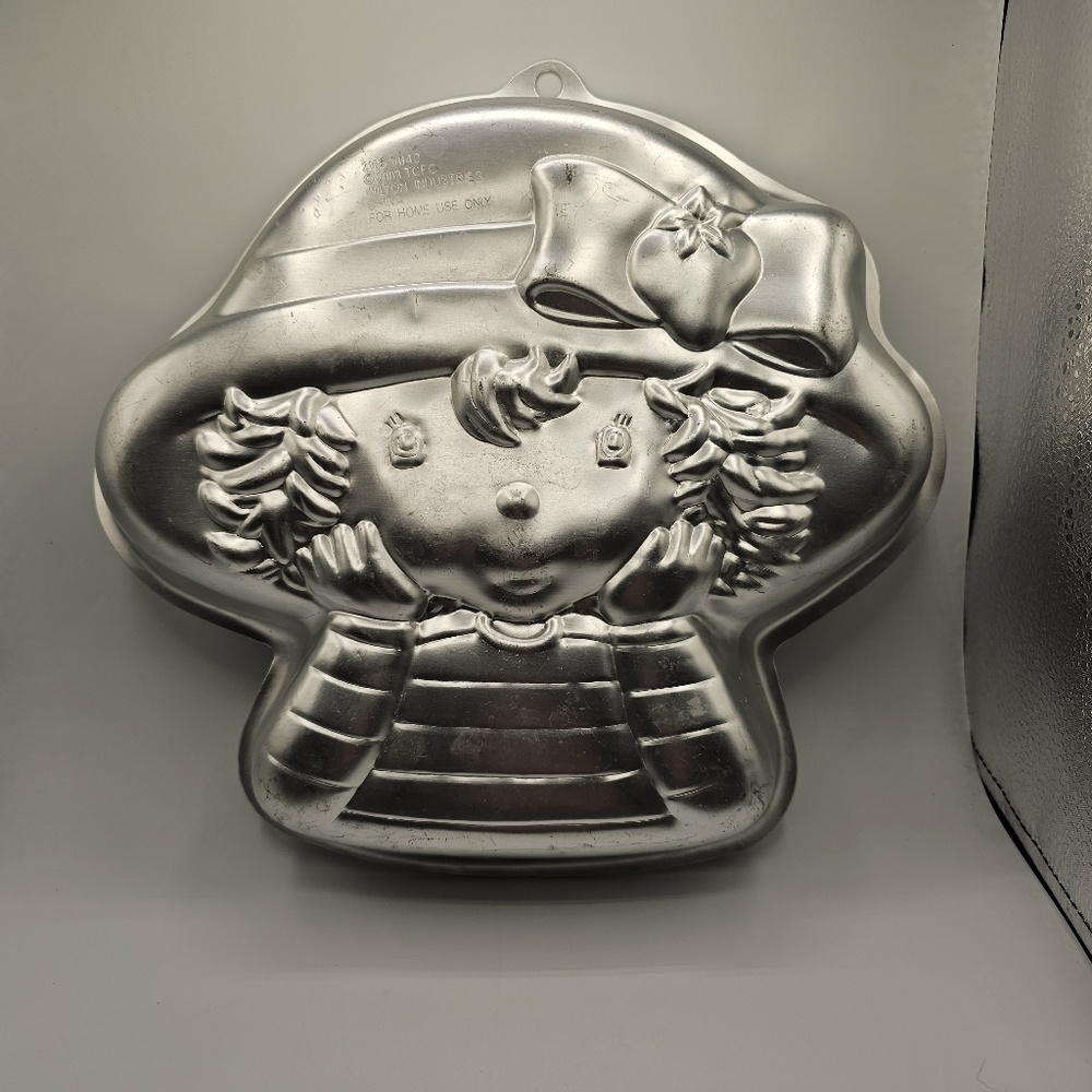 2003 Vintage Wilton Strawberry Shortcake Cake Pan - Some scuffs.  See Picture